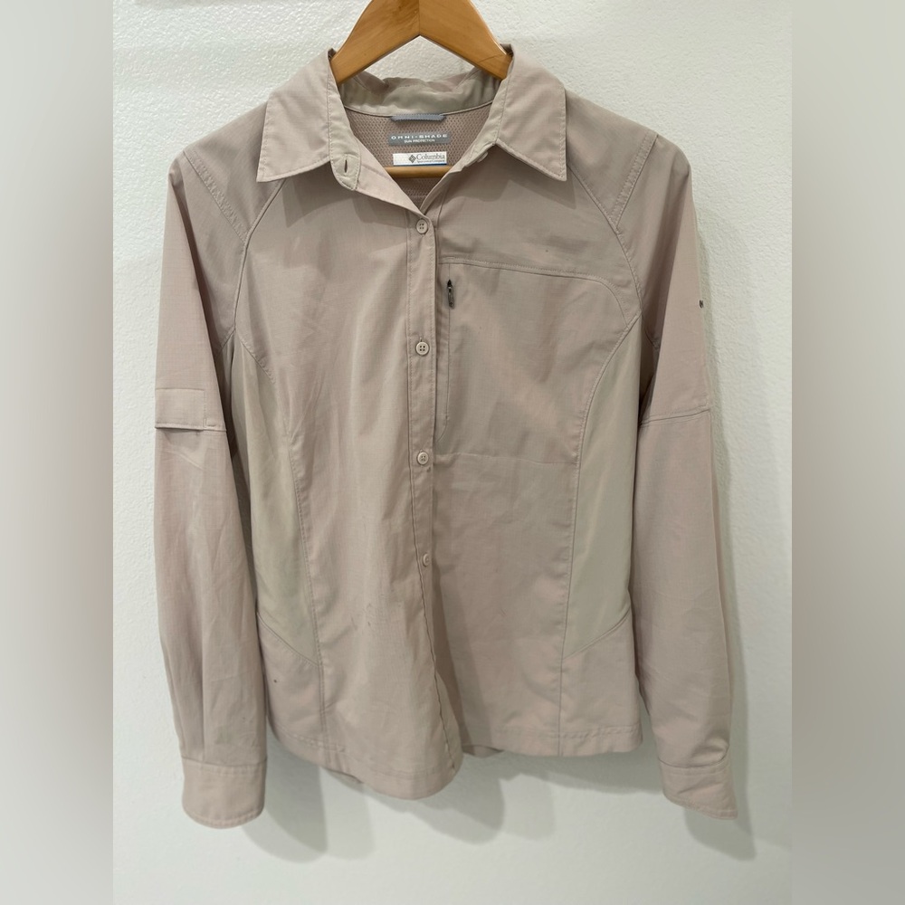 Columbia Omni-Shade Sun Shirt Women's L Tan UPF Roll Tab Polyester Button Down